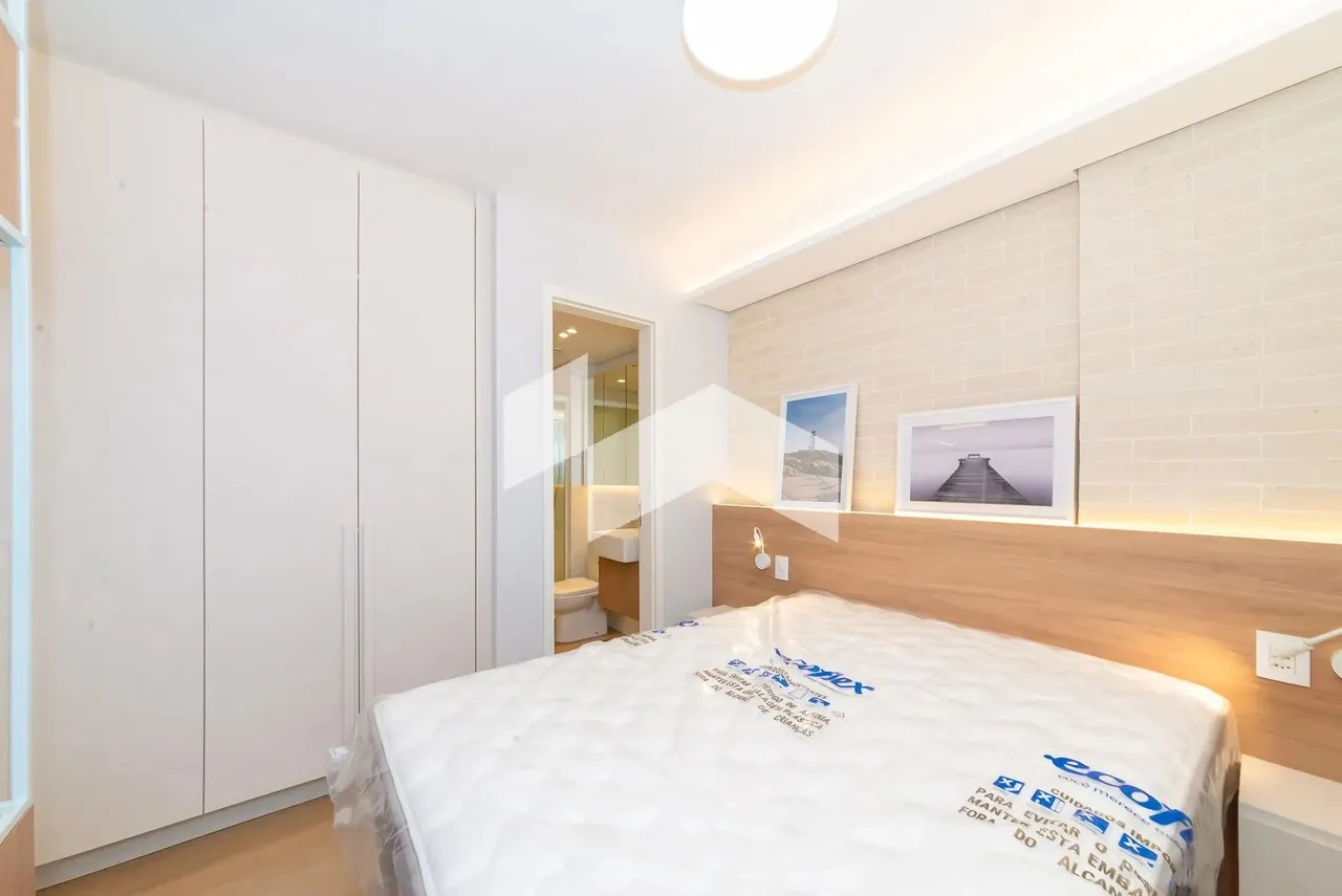 1-bedroom apartment with open-plan kitchen and 34 m² — photo 5