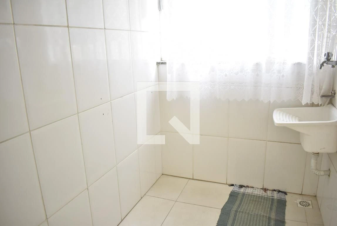 Невмеблированная квартира с 3 спальнями и 1 ванной — photo 9