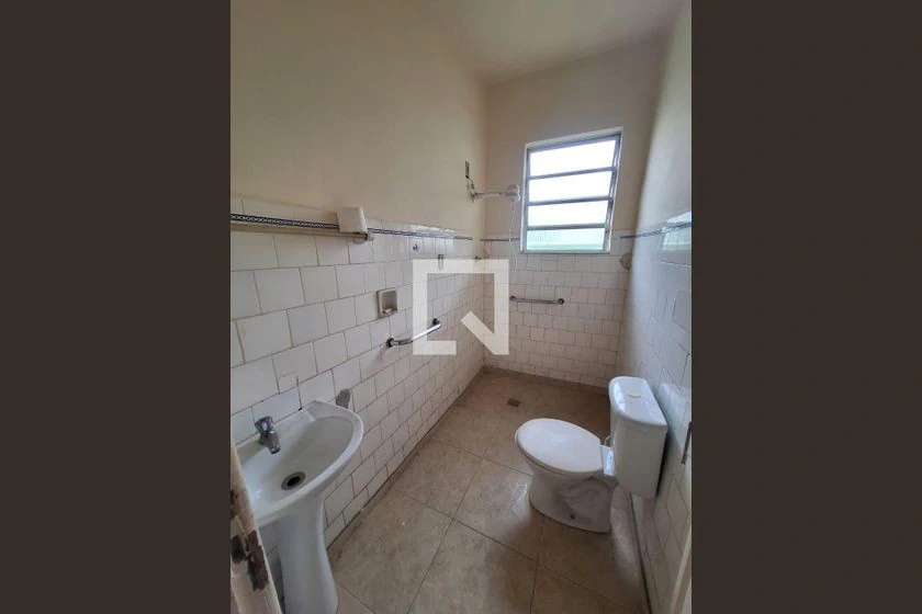 Unfurnished house with 2 bedrooms, 1 bathroom and parking — photo 14