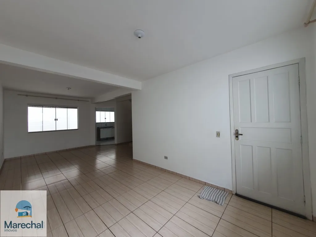 Residential house with 3 bedrooms and gas kitchen
