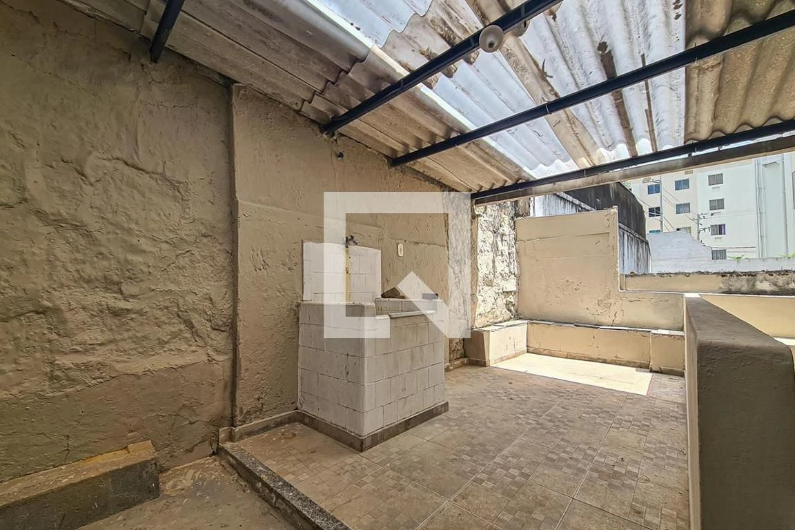 House with 3 bedrooms, 1 bathroom and 1 parking spot — photo 11