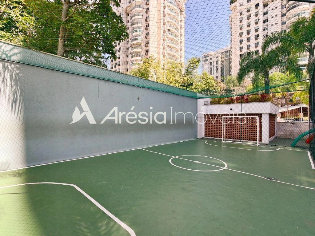 Apartamento com 3 dormitórios e varanda envidraçada — photo 43