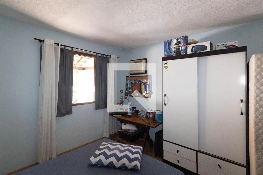 Furnished house with 4 bedrooms and 290 m² — photo 18