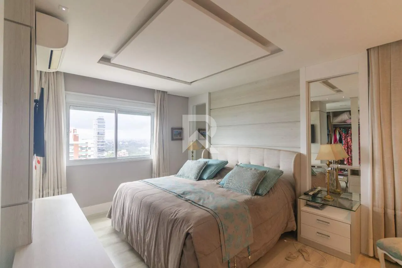 187 m² apartment with 3 en-suites and private BBQ — photo 18