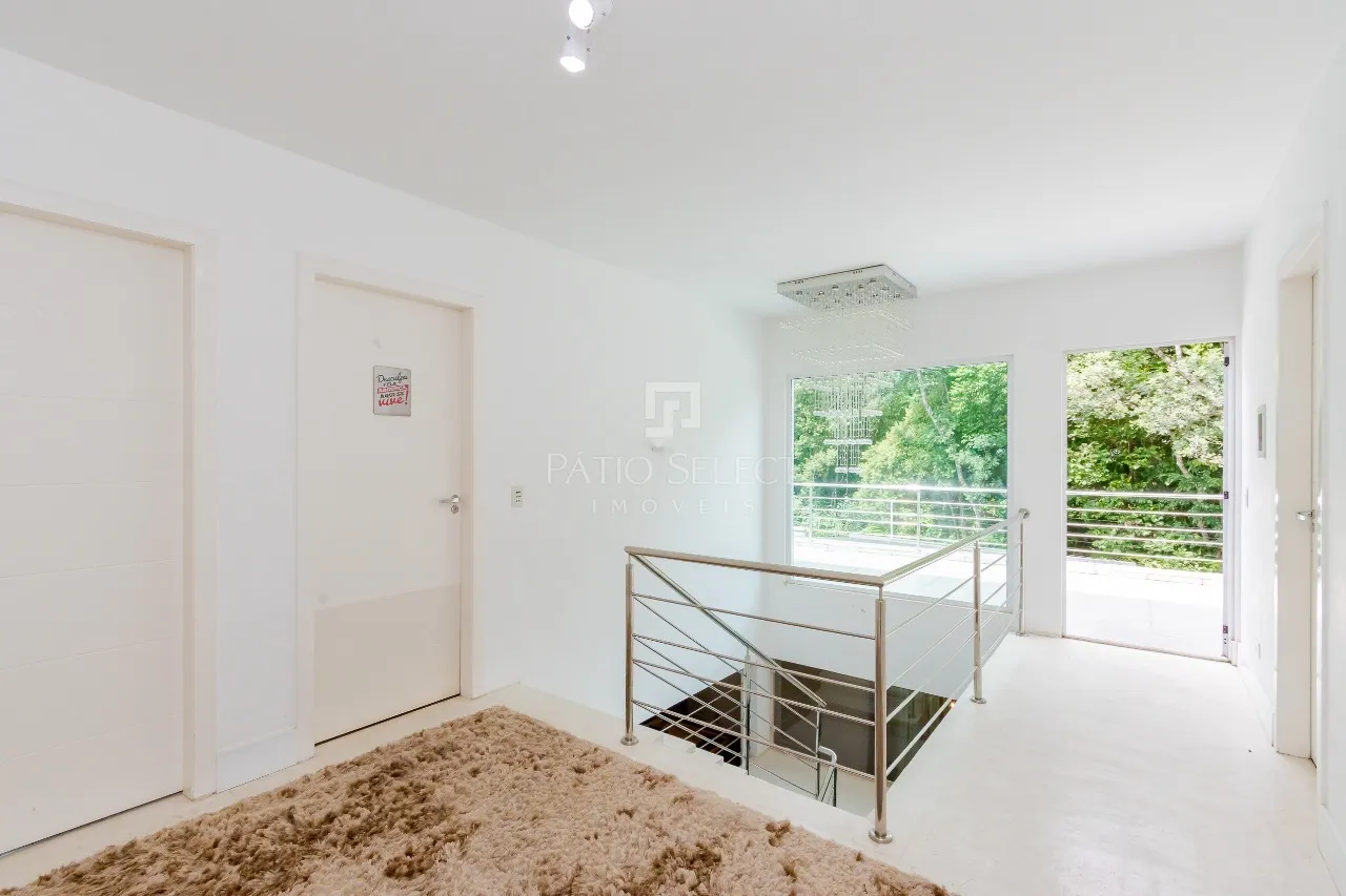 House with 5 bedrooms, 2 en-suites and private garden — photo 62