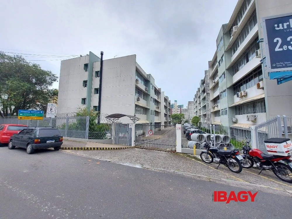 Apartamento de 69 m² con 3 dormitorios y cocina a gas — photo 22