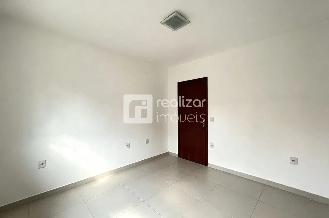 2-bedroom apartment with 2 bathrooms and 2 parking spaces — photo 8