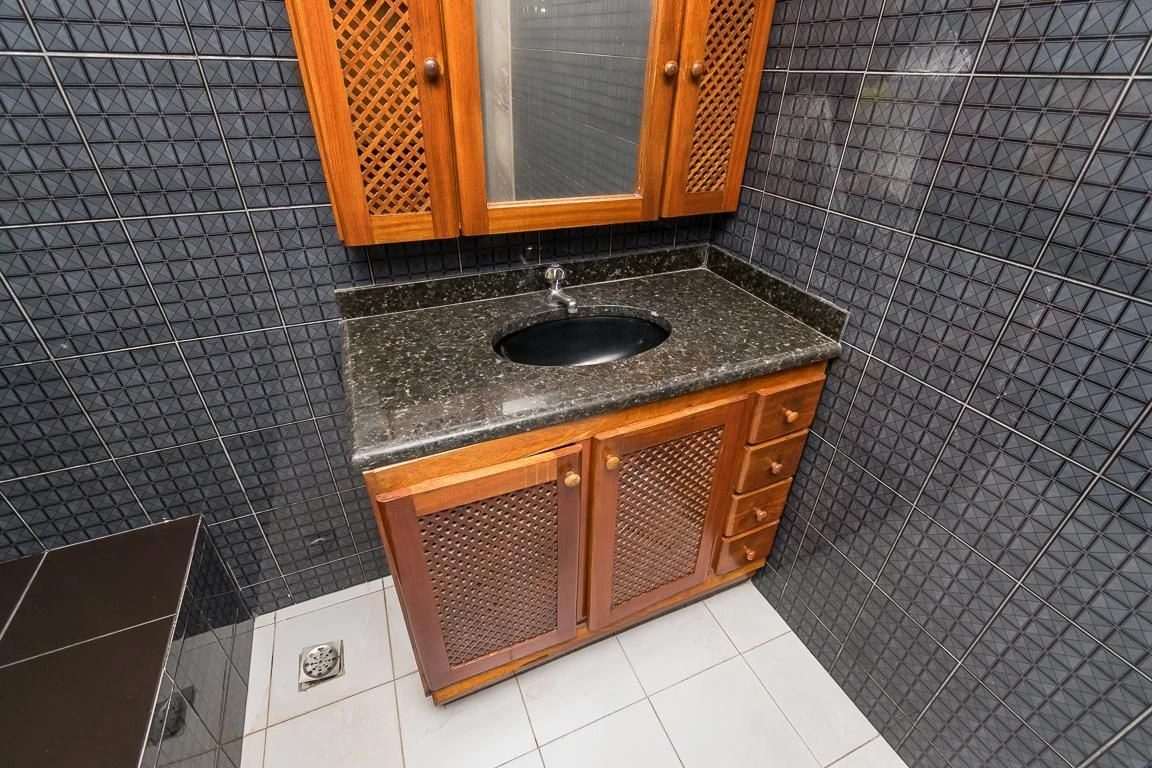 Casa sem mobília com 4 quartos e varanda — photo 34