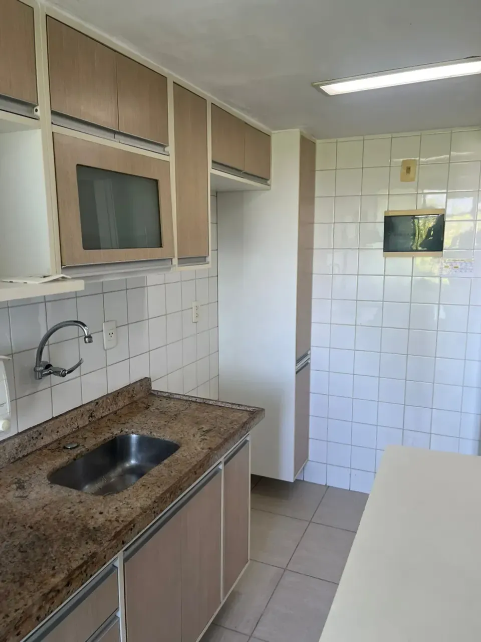 Unfurnished 66 m² apartment with 3 bedrooms — photo 3