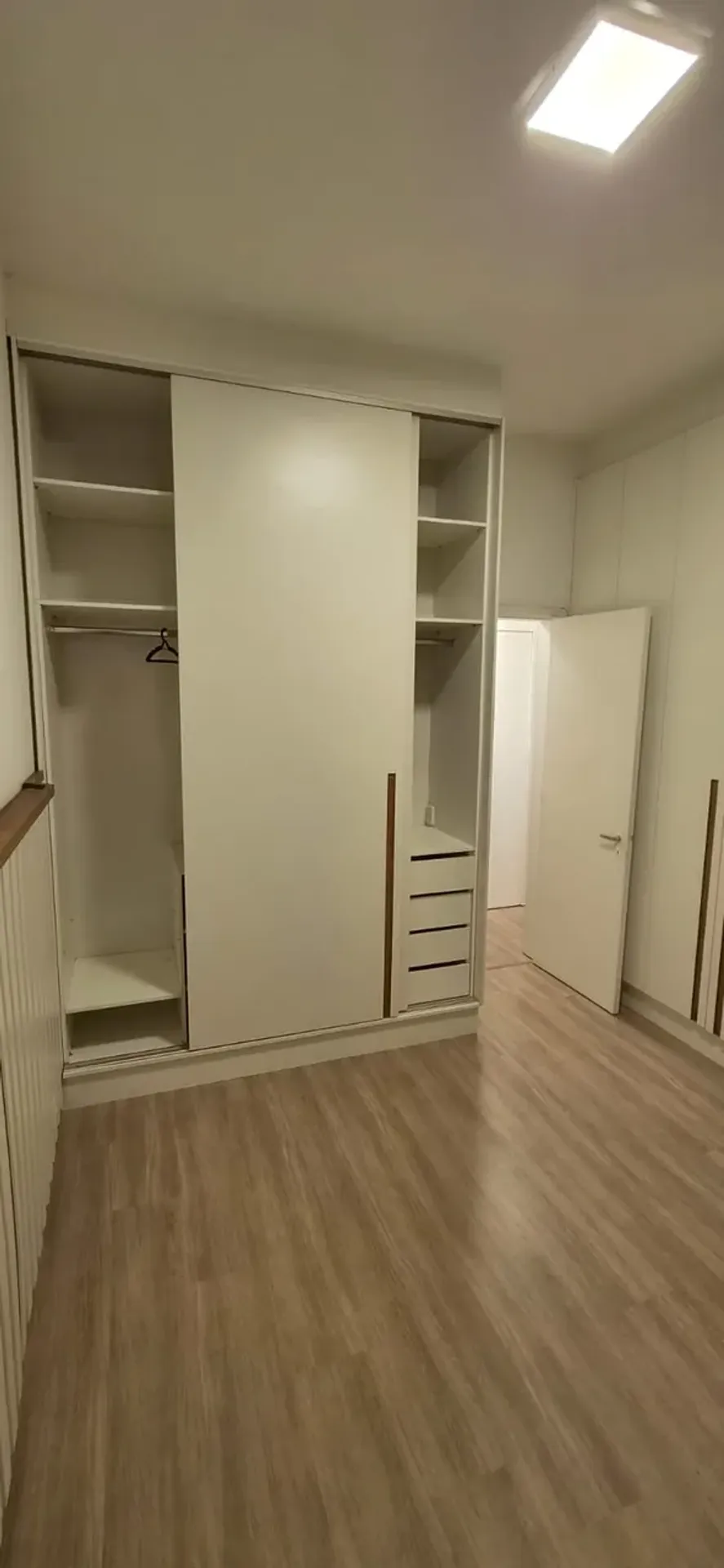 Home office in a one-bedroom apartment, 61 m² — photo 11