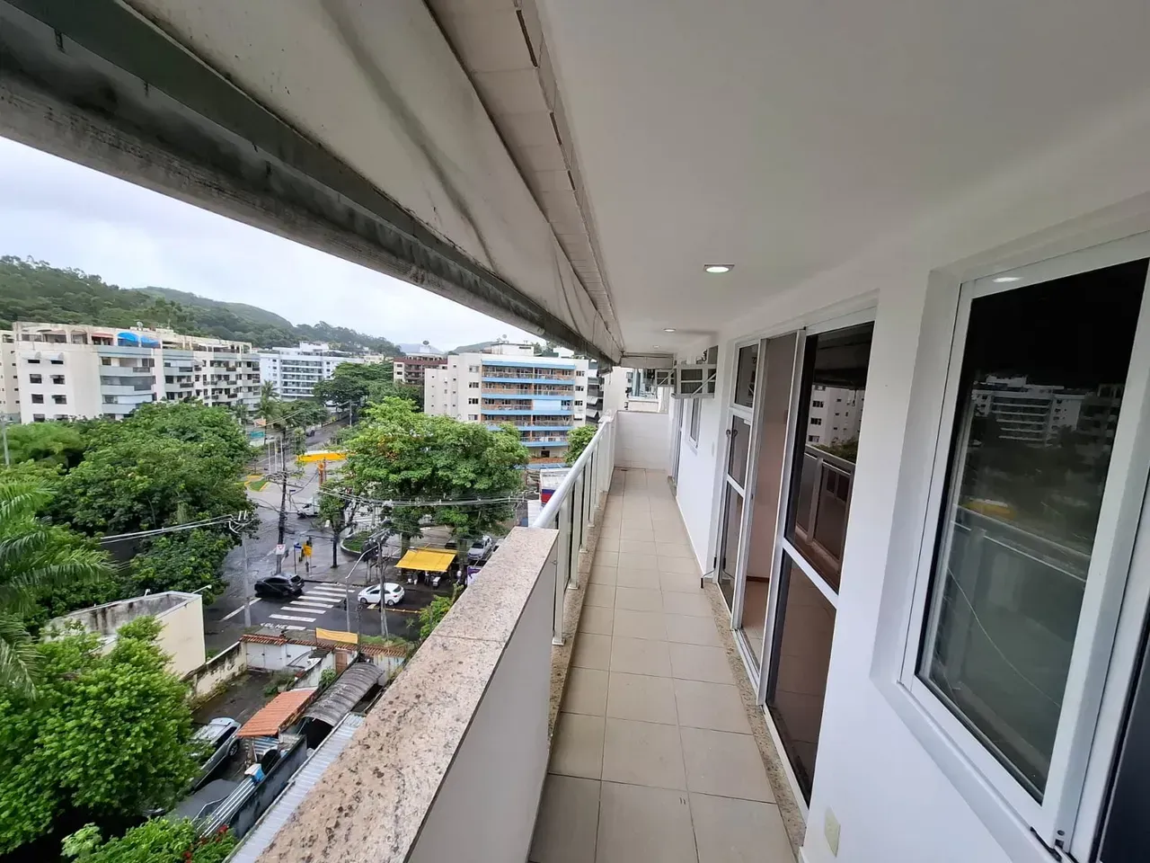 Apartamento de 2 quartos com 3 banheiros e cozinha fechada — photo 13
