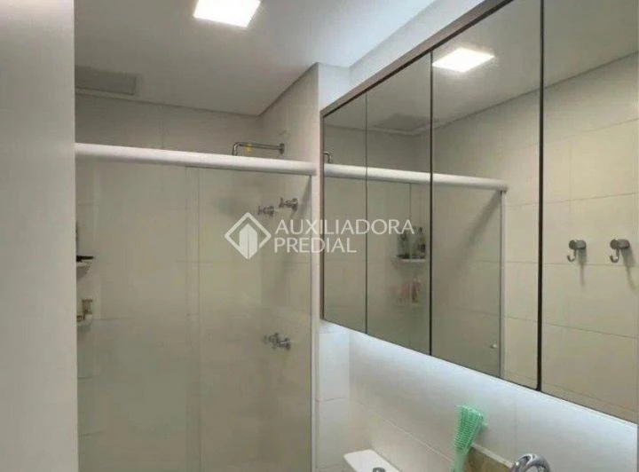 Furnished 50 m² studio with 1 bedroom and 1 bathroom — photo 6