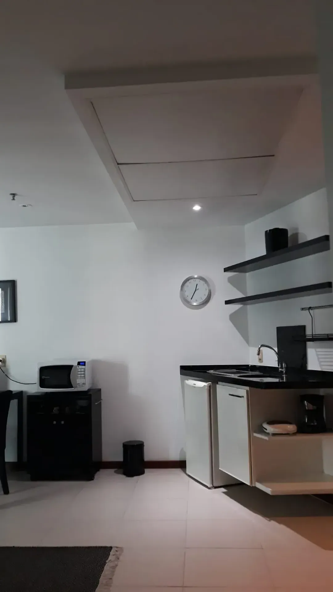 Apartamento mobiliado de 1 quarto com varanda e 1 vaga — photo 18