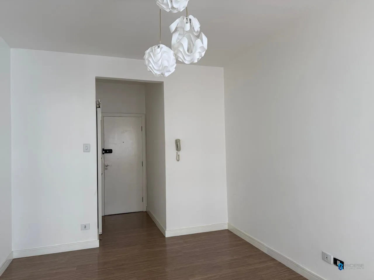 3-bedroom apartment with a washing machine — photo 12