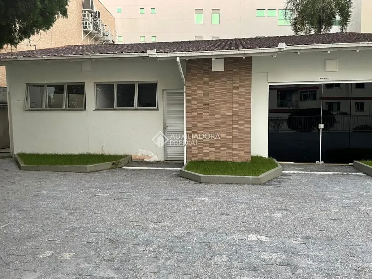 Мебльована квартира 250 м² з 4 спальнями і терасою — photo 13