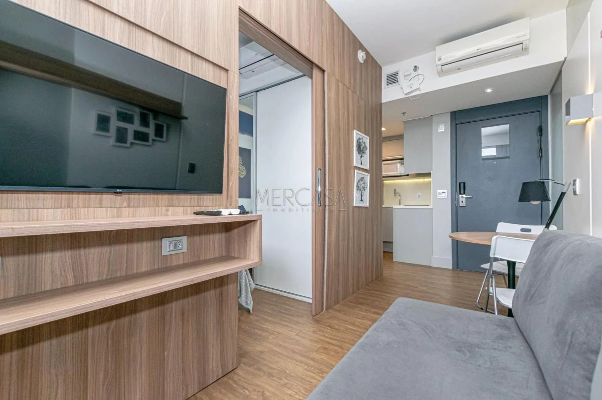 One-bedroom apartment with a home office
