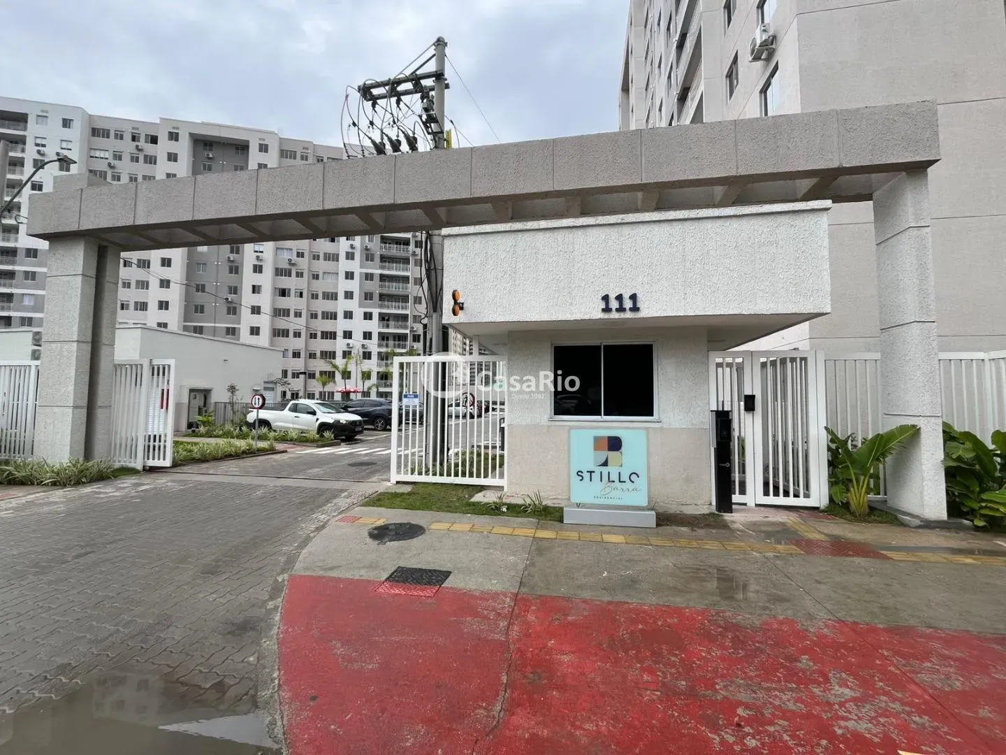 2-bedroom apartment in a building with a gym — photo 30