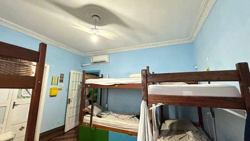 Furnished apartment with 11 bedrooms and 5 bathrooms — photo 10