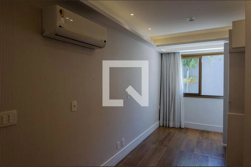 Casa de 4 quartos com 234 m² e 6 banheiros — photo 43