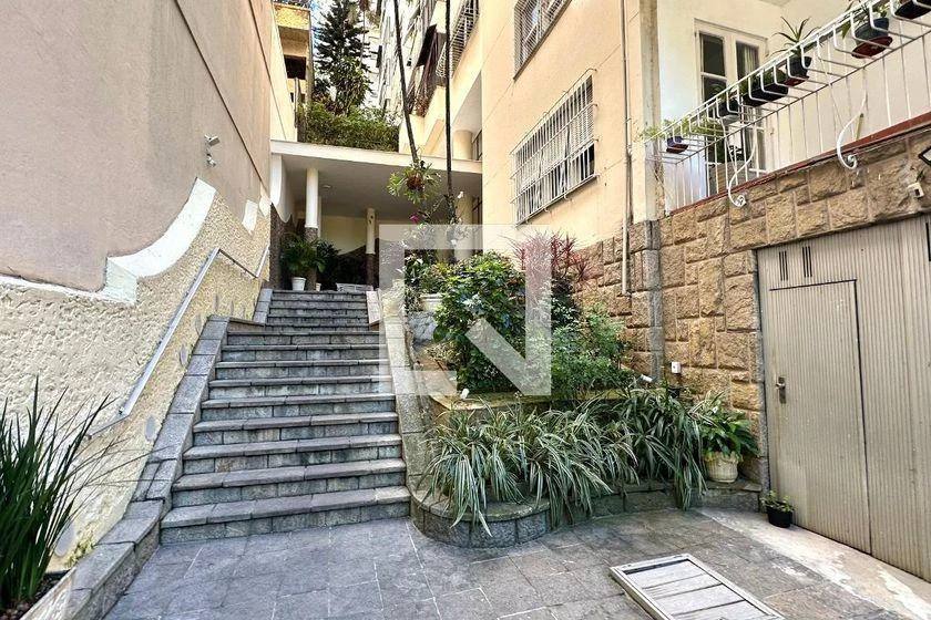 2-bedroom apartment with a mountain view in Rio de Janeiro — photo 2