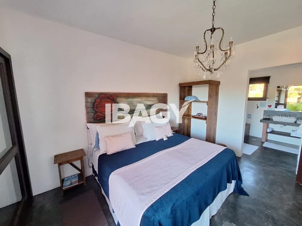 Furnished 4 en-suite bedroom house with balcony grill — photo 25