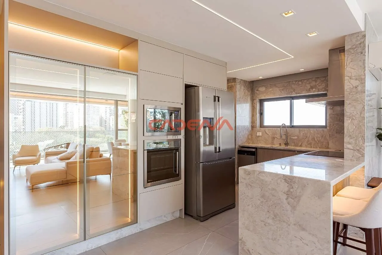 Furnished apartment with 3 en-suite bedrooms and 3 parking — photo 19