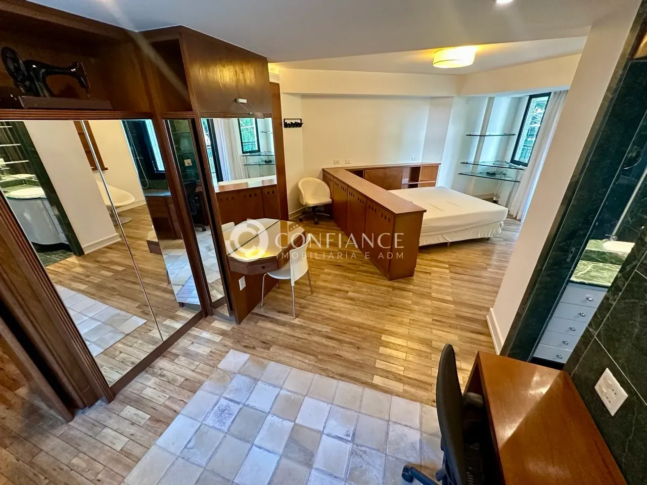 Apartamento de 230 m² com 2 quartos e armários embutidos — photo 25
