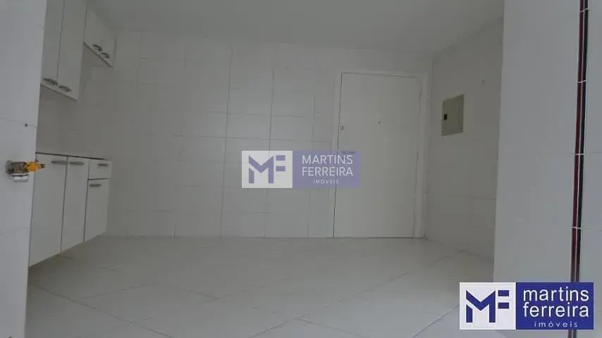 Apartamento sem mobília com 2 quartos e cozinha fechada — photo 13