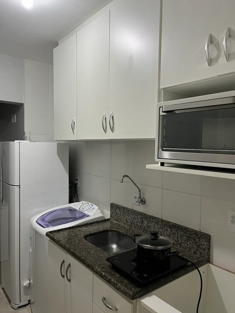 Furnished studio with balcony, bedroom and bathroom — photo 7