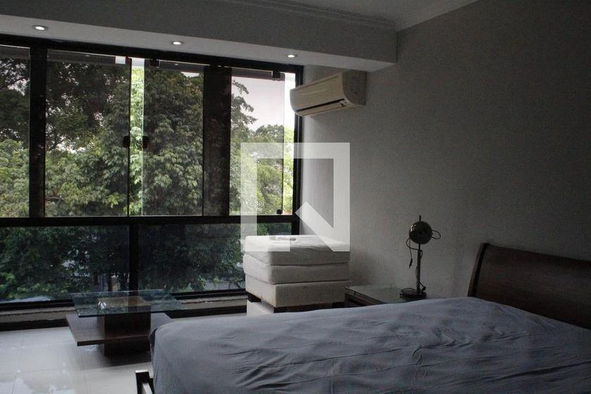 800 m² house with 5 bedrooms and a private-use pool — photo 31