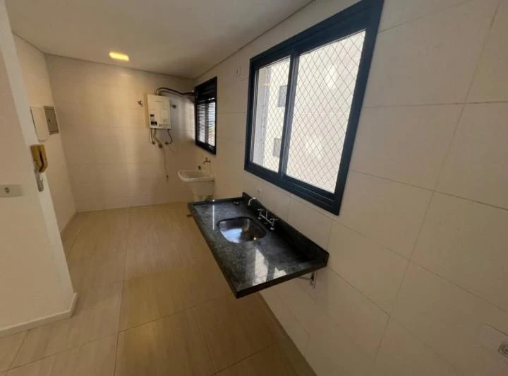 3-bedroom apartment with en-suite and 2 parking spaces — photo 3