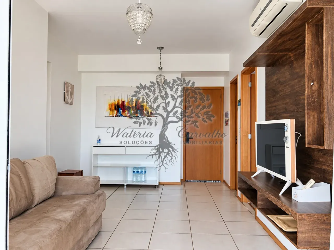 Glass-enclosed balcony in a 2-bedroom apartment, 72 m² — photo 7