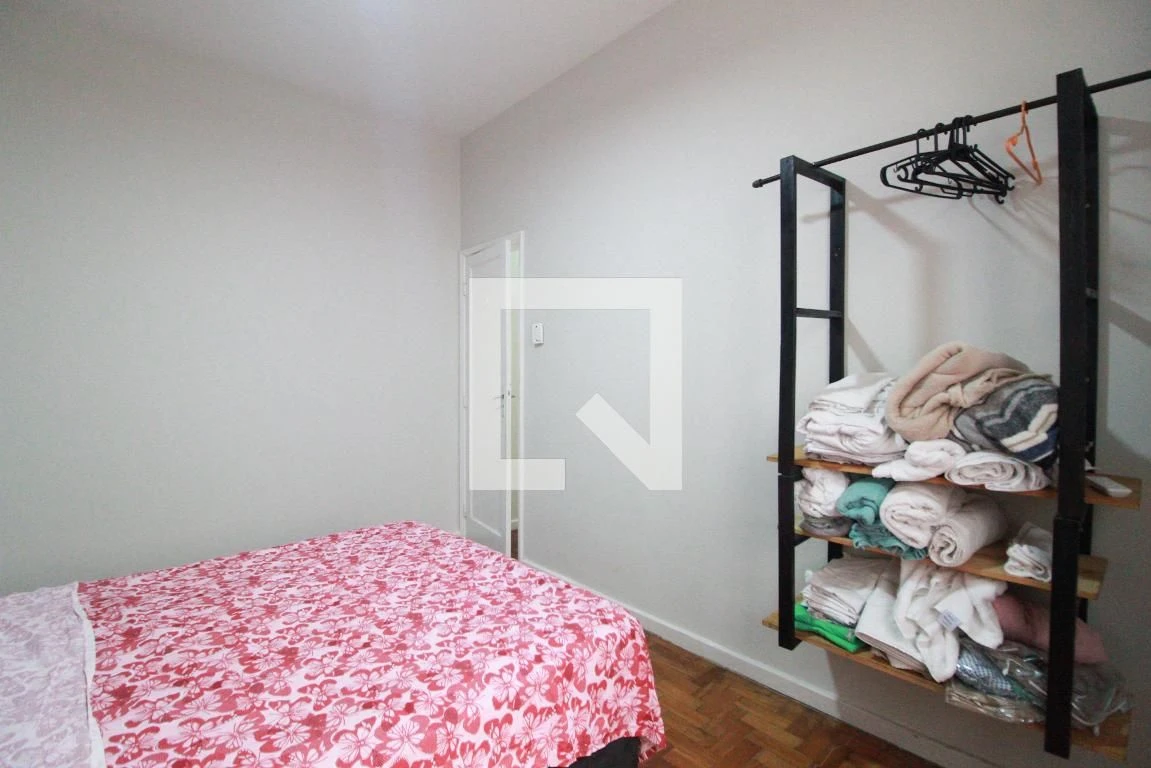 Departamento de 1 dormitorio con piso de madera o laminado — photo 15