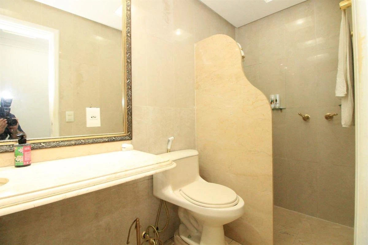 Furnished 4-bedroom apartment with 2 en-suites and 274 m² — photo 25