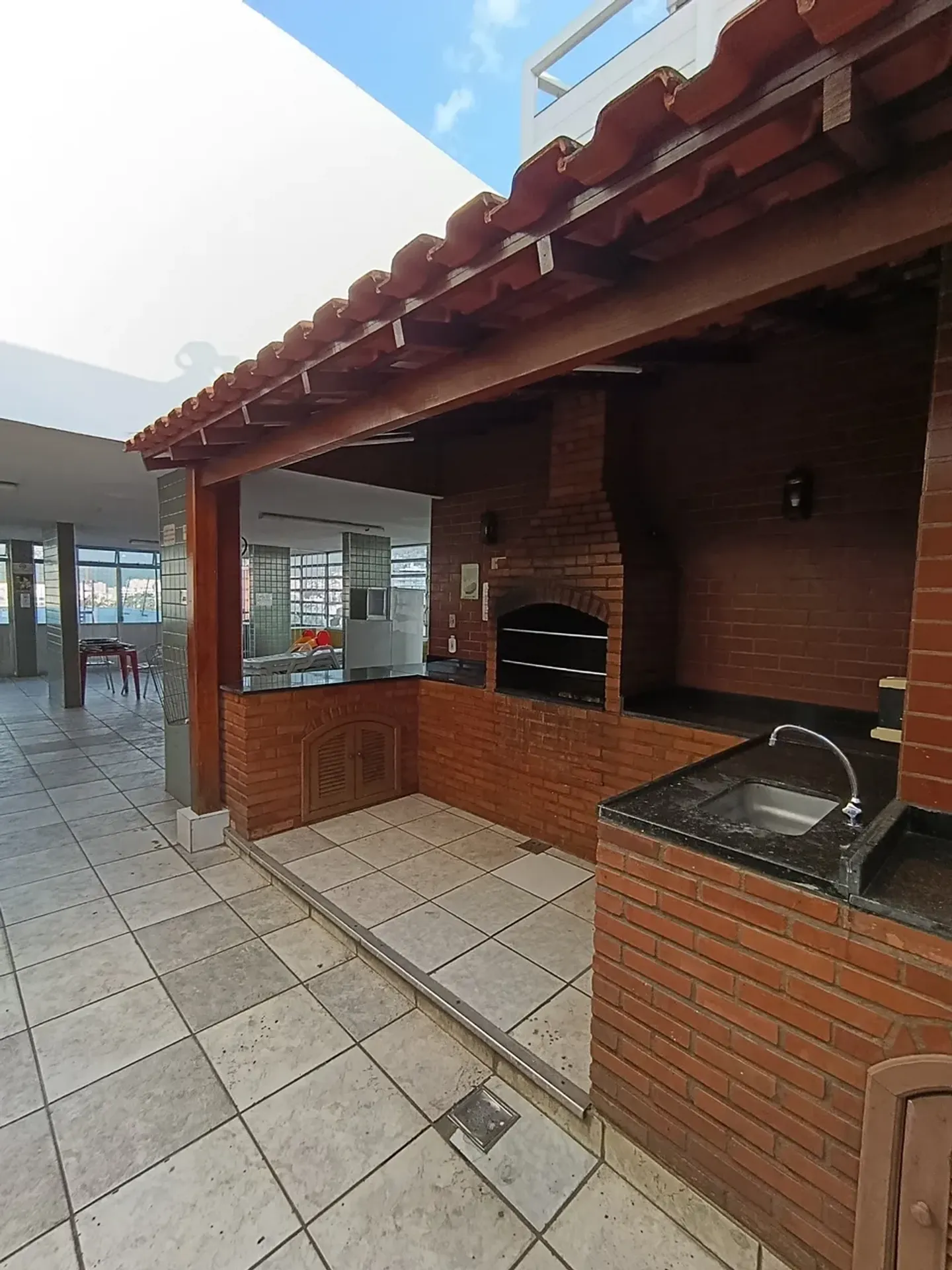 57 m² apartment with 2 bedrooms and 2 bathrooms — photo 23