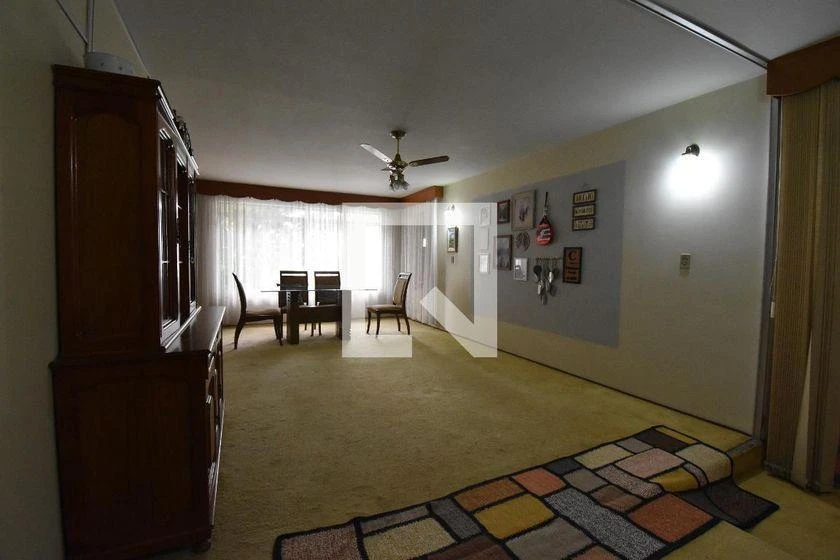 6-bedroom house with a washing machine in Curitiba — photo 4