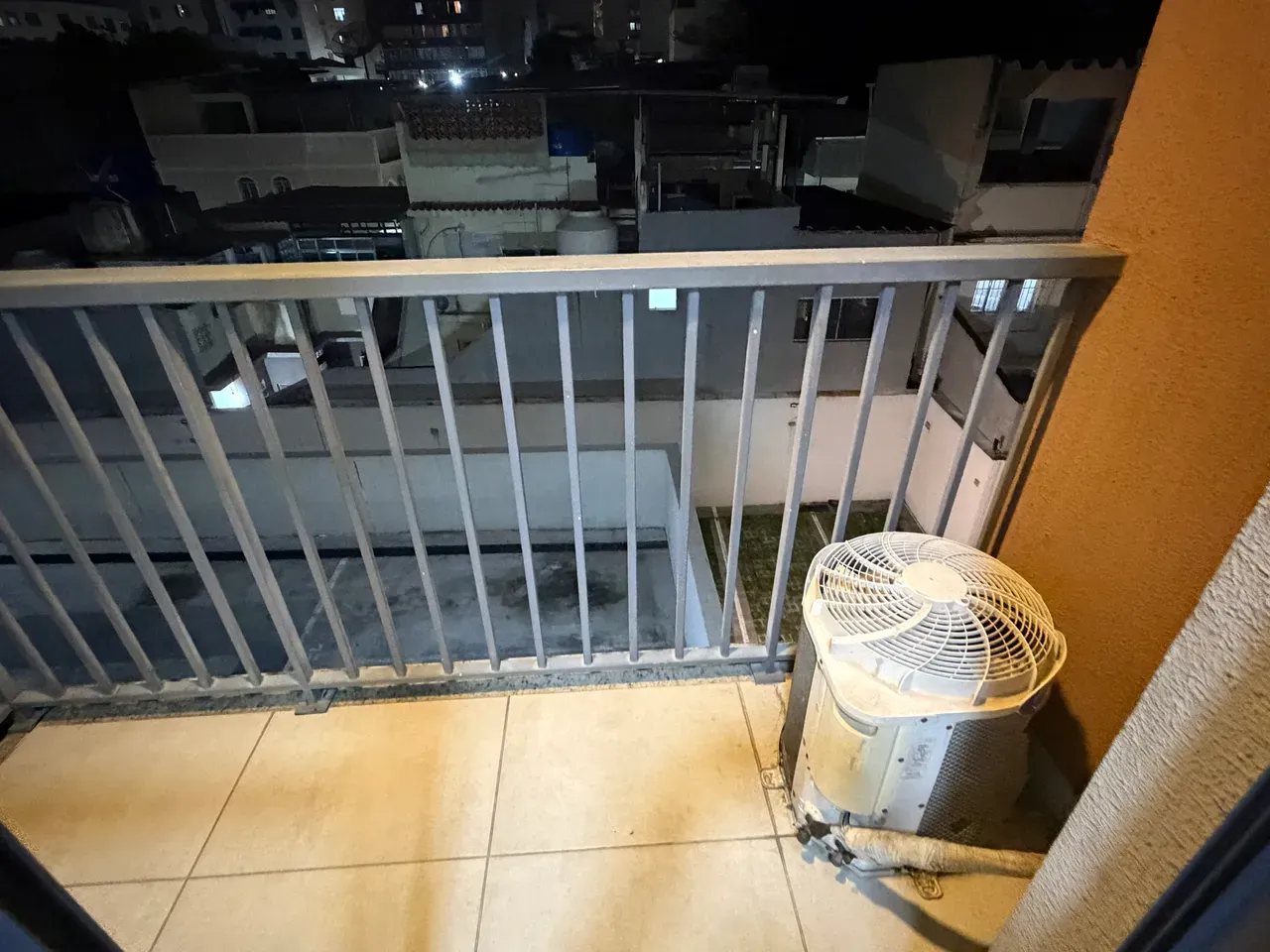 2-bedroom apartment in a building with a gym — photo 22