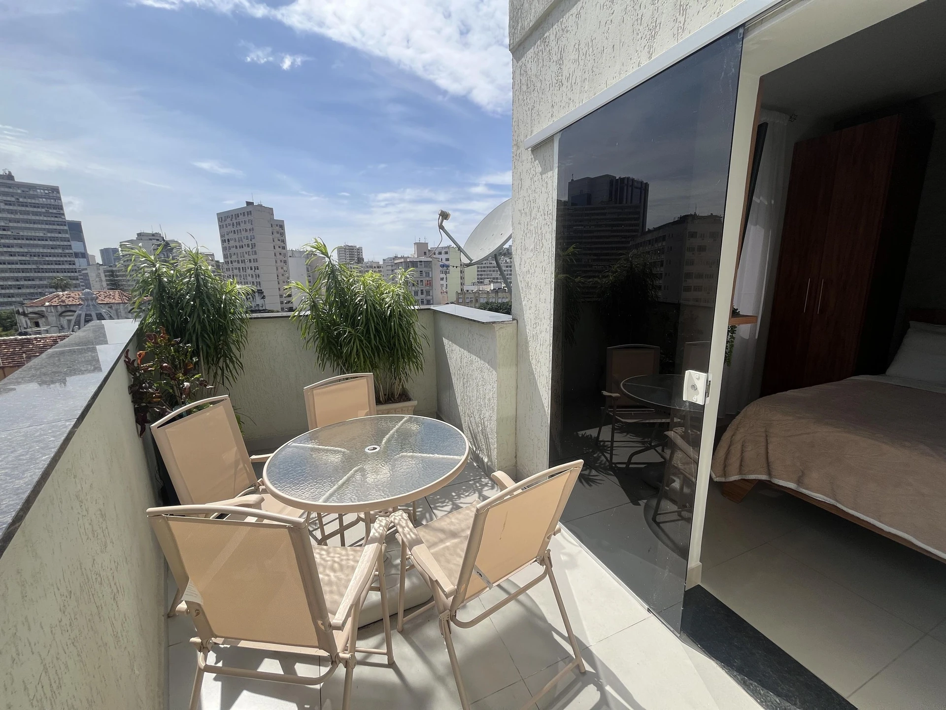 Furnished studio, 30 m², with a washing machine — photo 10