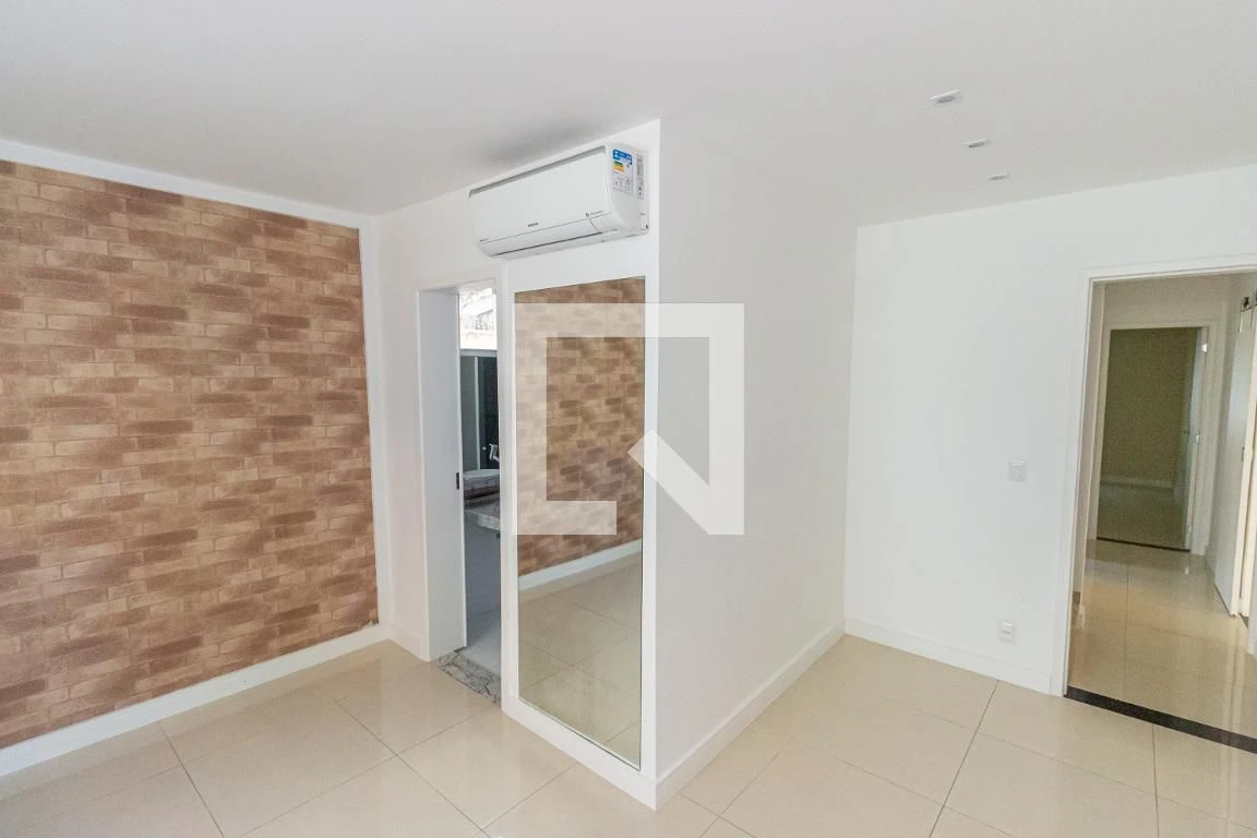420 m² house with a jacuzzi and a private pool — photo 69