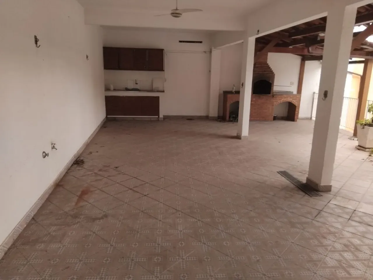 Triplex house with 7 bedrooms and 5 bathrooms — photo 25
