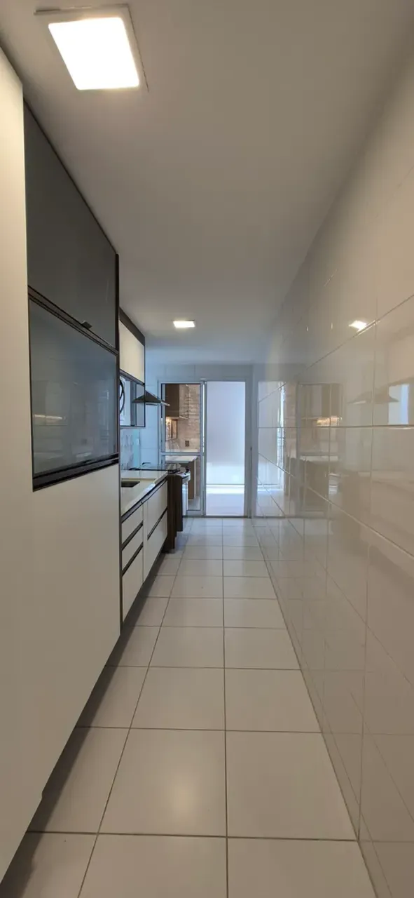 Duplex penthouse with 3 suites and 360 m², enclosed kitchen — photo 2