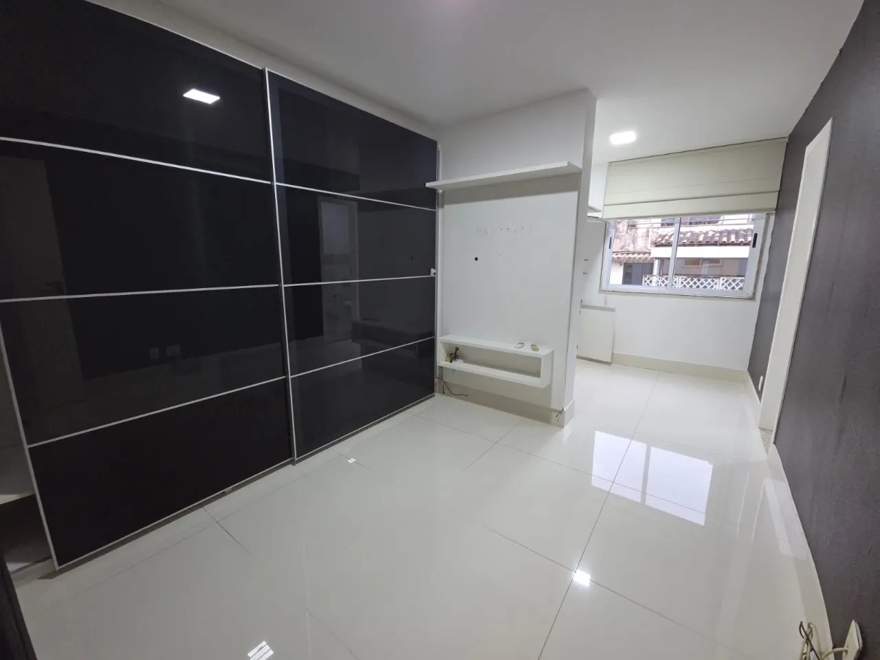 Furnished apartment, 316 m², with a walk-in closet — photo 22