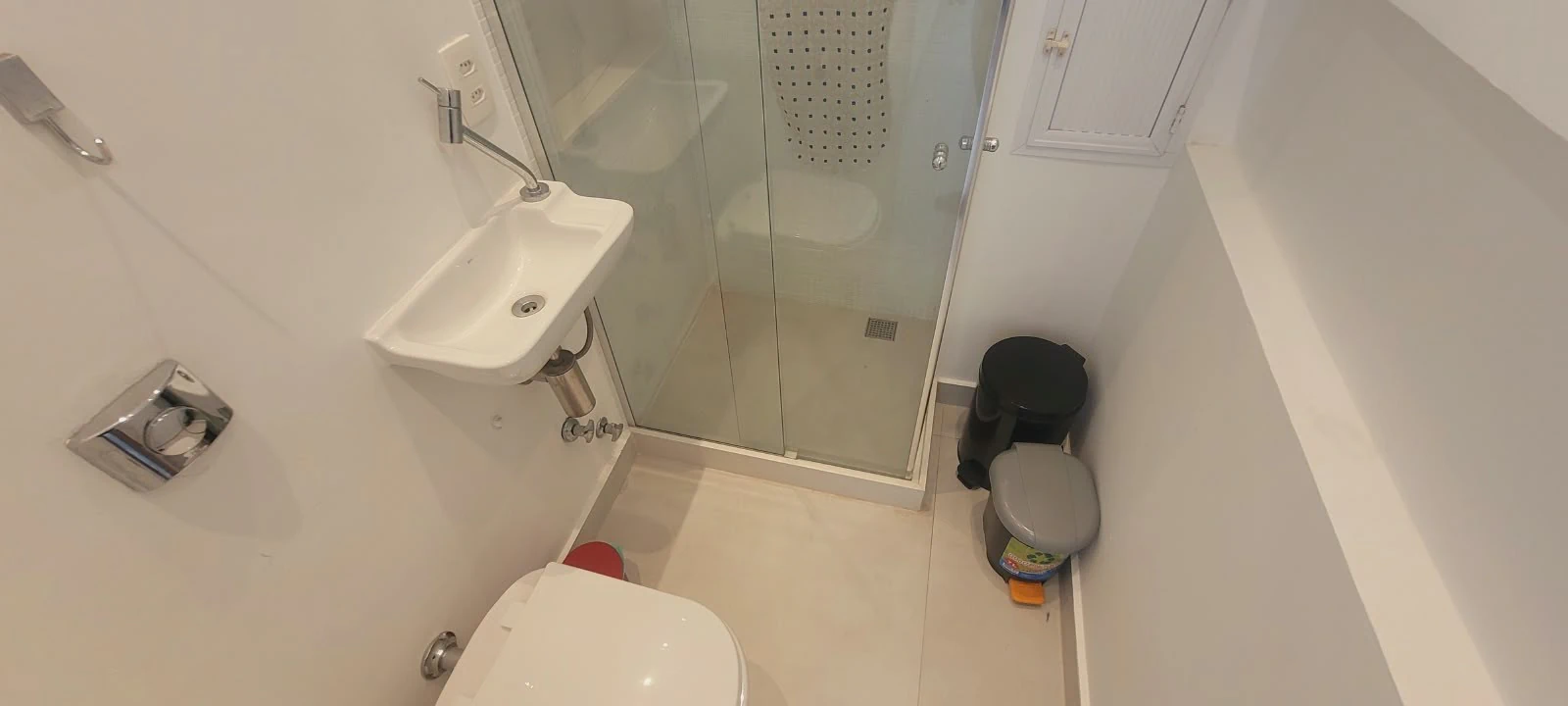 3-bedroom apartment with a washing machine — photo 13