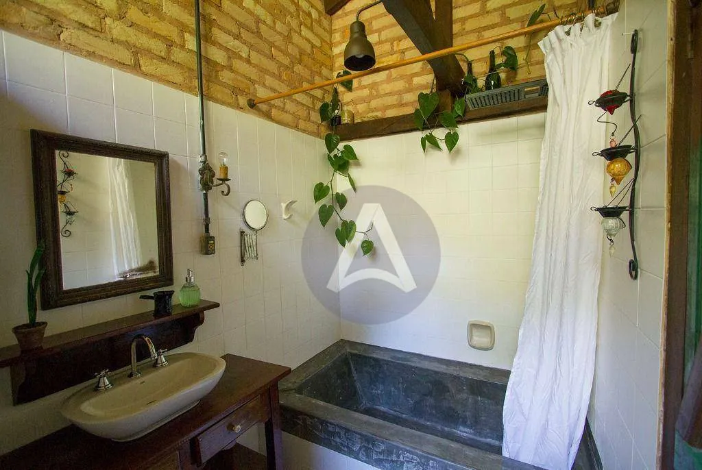 Furnished house with 6 bedrooms and a gas open-plan kitchen — photo 27
