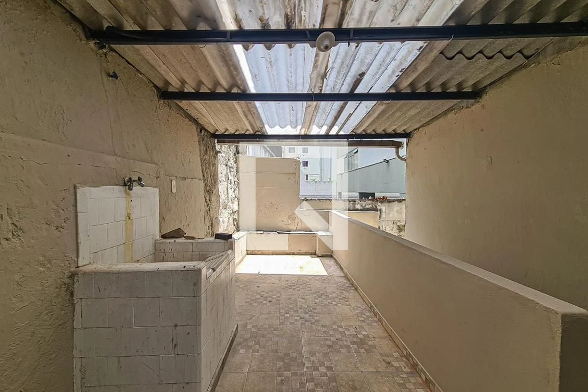 House with 3 bedrooms, 1 bathroom and 1 parking spot — photo 25