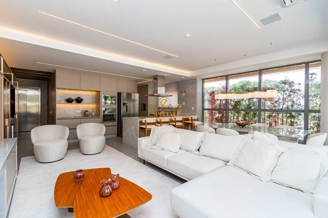 Furnished 186 m² apartment with 3 en-suite bedrooms — photo 3