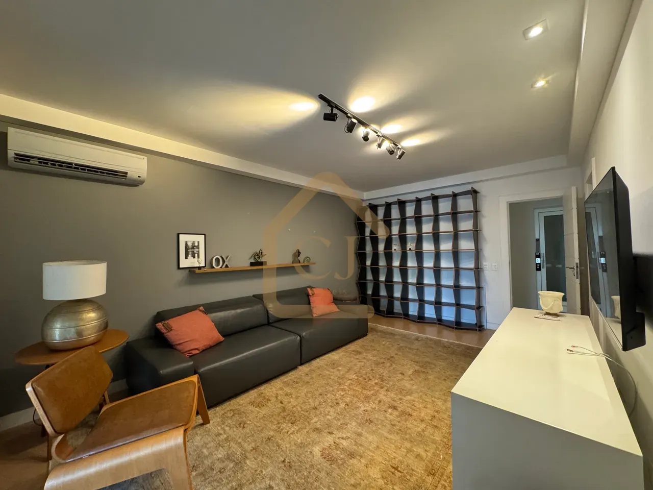 Furnished triplex house with 5 bedrooms and 5 bathrooms — photo 21
