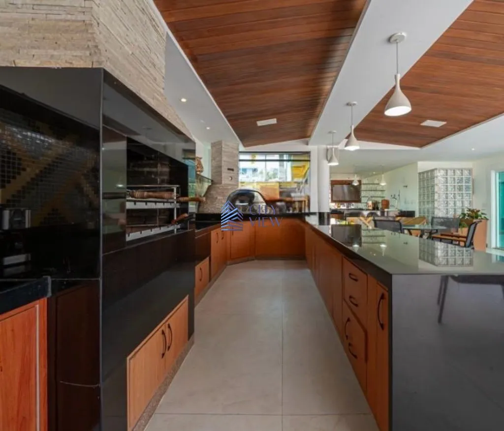 House with 5 bedrooms, 5 bathrooms and 5 parking, 1000 m² — photo 34