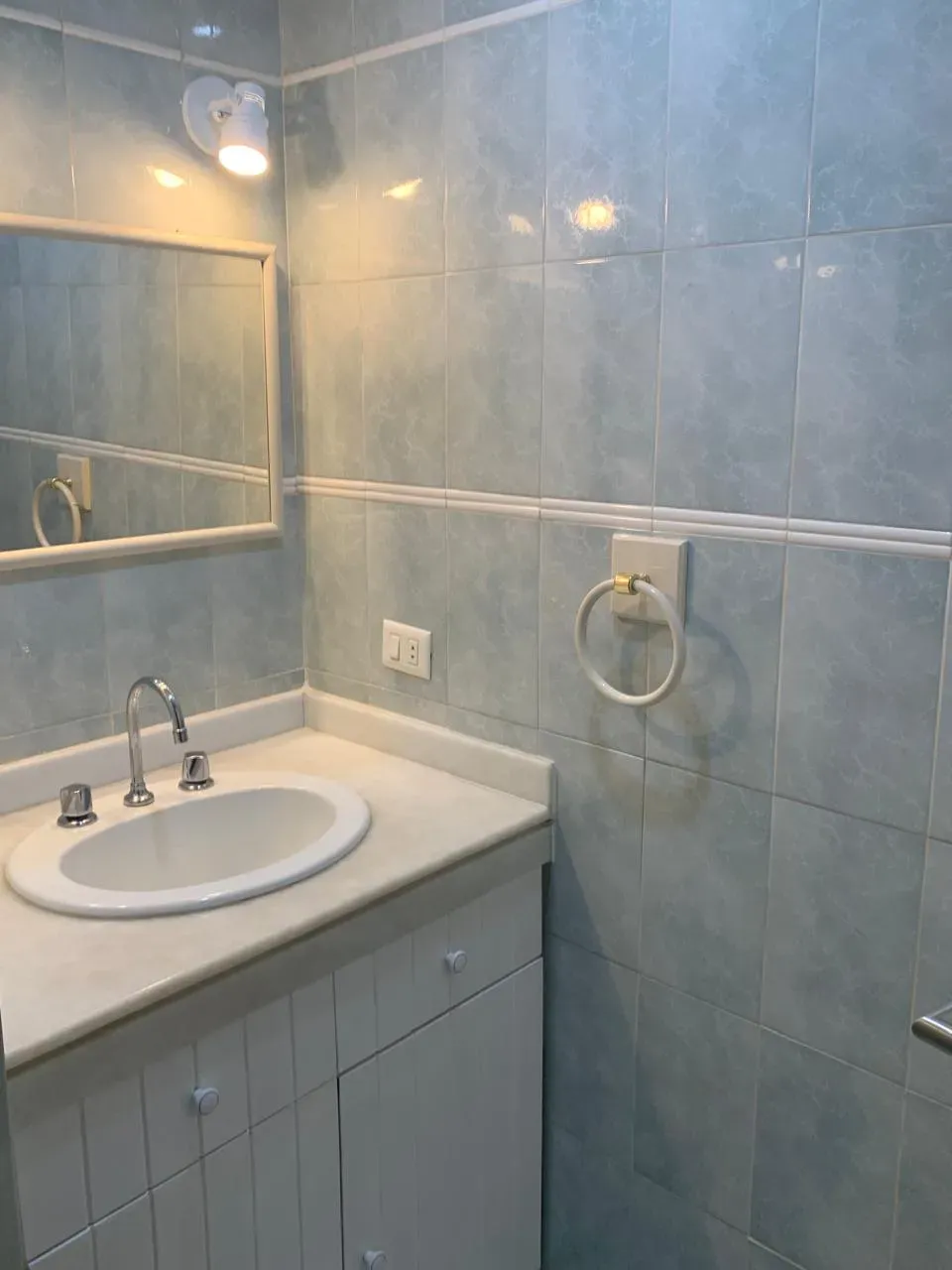 105 m² rental apartment with 3 bedrooms and separate kitchen — photo 12