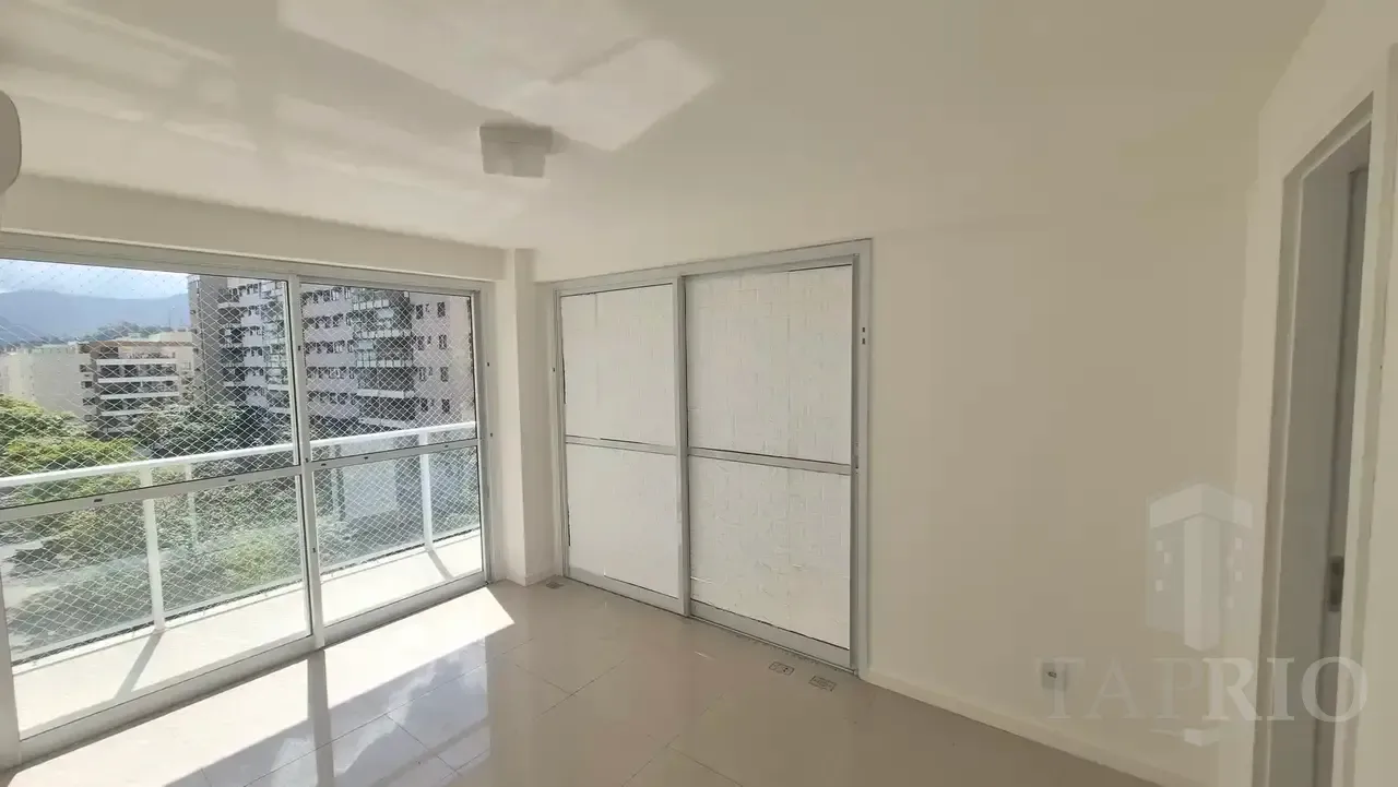 3-bedroom apartment with 3 bathrooms and 2 parking spots — photo 6